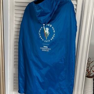 NYC Marathon Finisher poncho 🗽